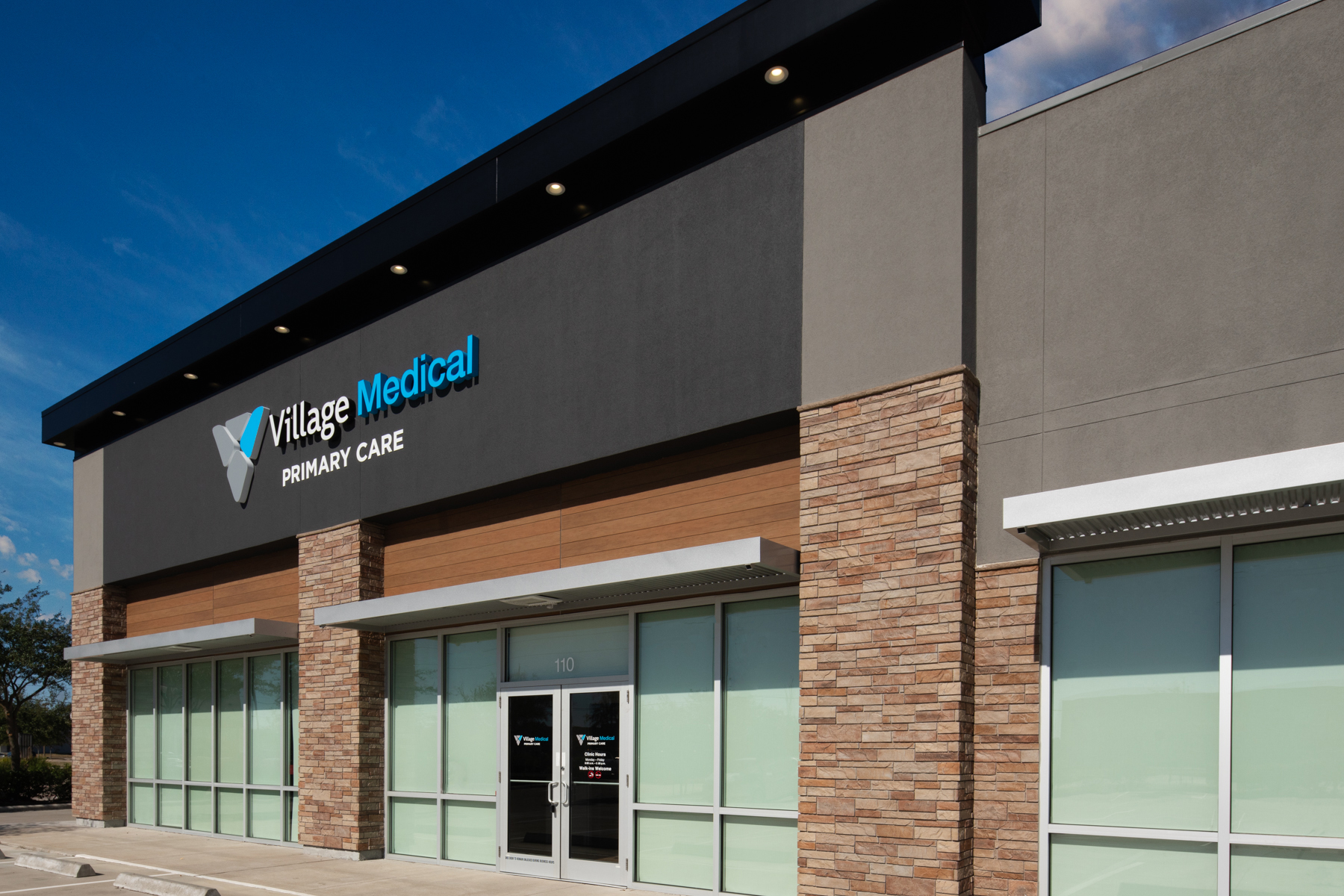 健康・医学 Tami Tamika Denson-Willis, MD | Village Medical